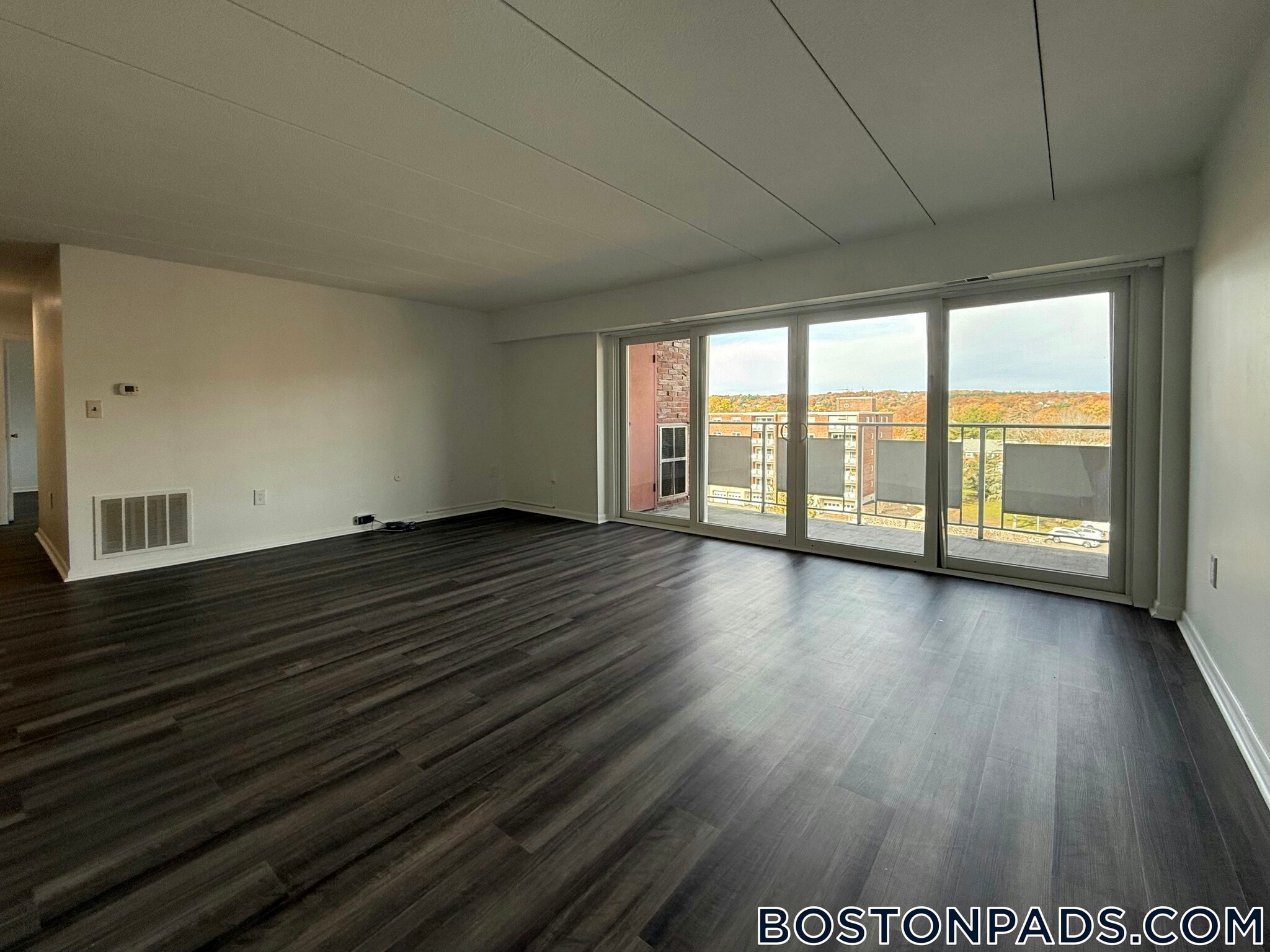 Building Photo - 53 Hill Rd