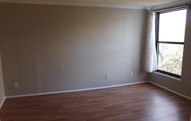 Building Photo - 106 Duvall Ln