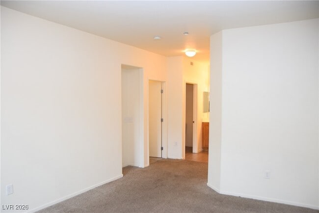 Building Photo - 50 Aura de Blanco St