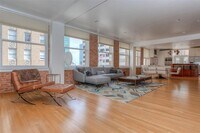 Building Photo - 411 West 7th-ID71009