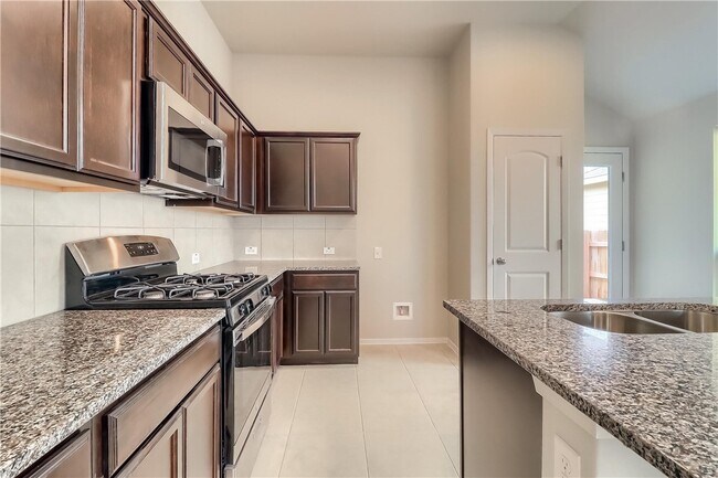 Building Photo - 11408 Milano Dr