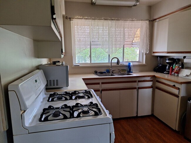 Building Photo - 29267 Ursuline St