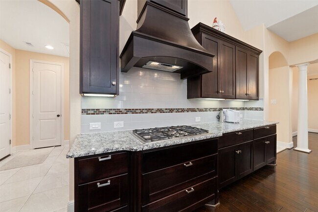 Building Photo - 17411 Aberdeenshire Dr