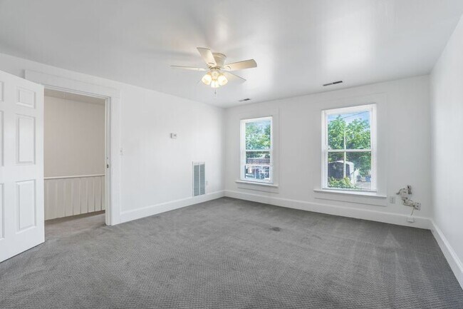 Building Photo - 621 Lafayette Blvd