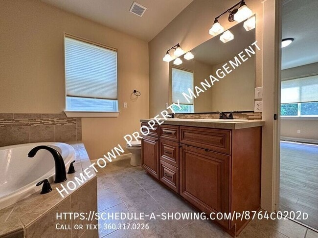 Building Photo - 7301 Ashdown Ln SE