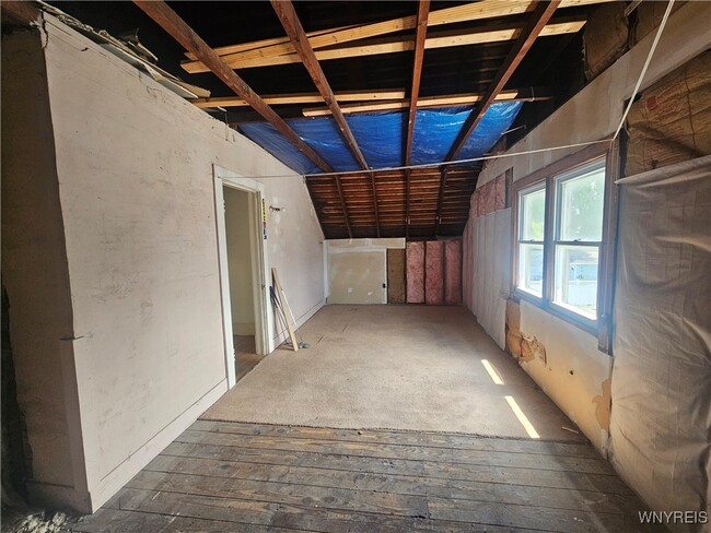 Building Photo - 293 Potters Rd
