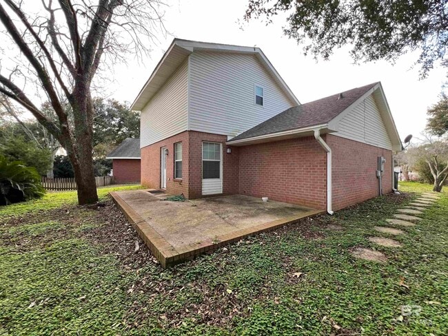 Building Photo - 120 Covey Run Pl