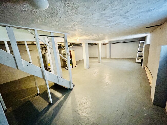 Unfinished basement - 717 Koogler St