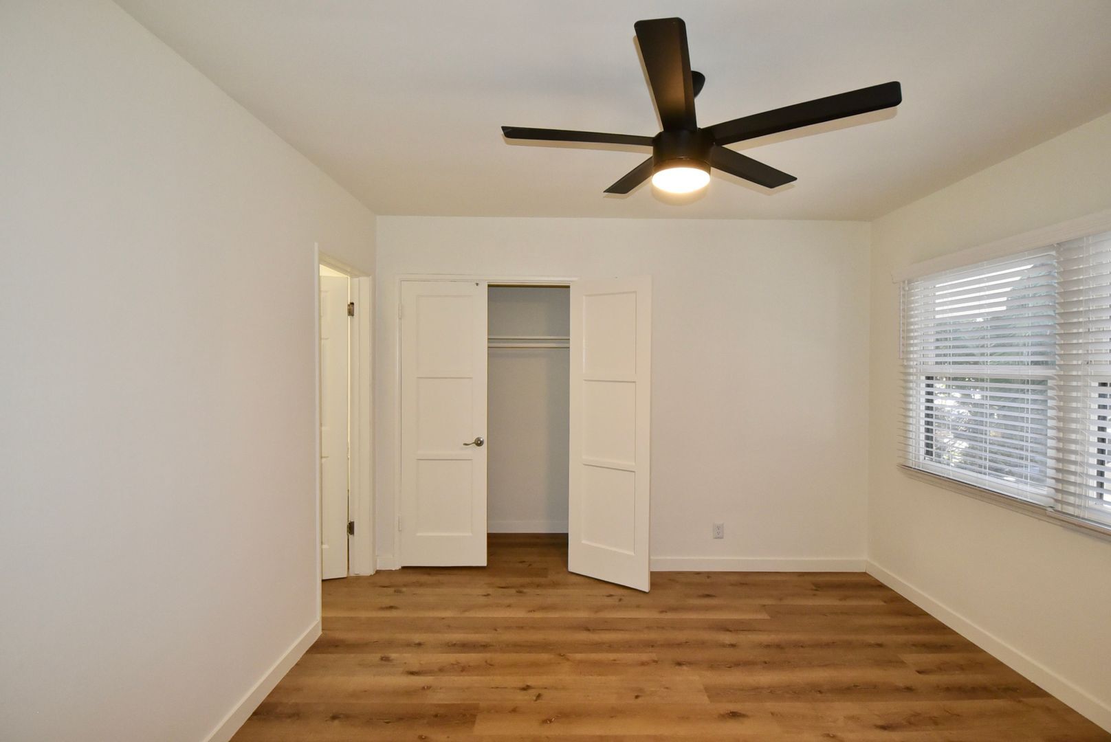 Building Photo - 4413 Tujunga Ave