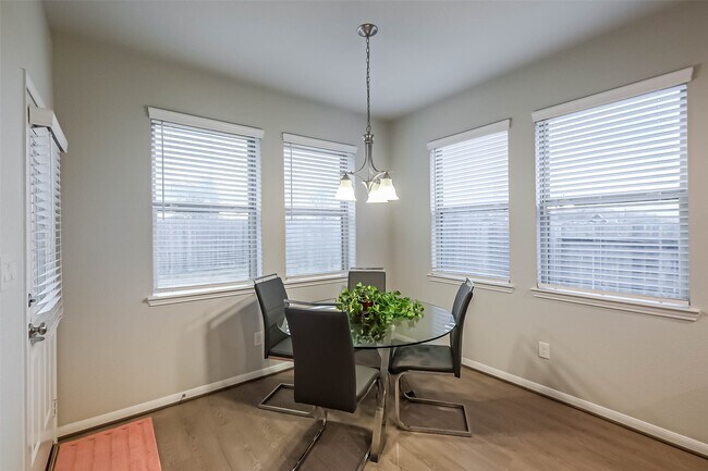 Building Photo - 6214 Scott Way