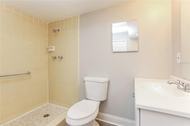 Building Photo - 200 Odham Dr