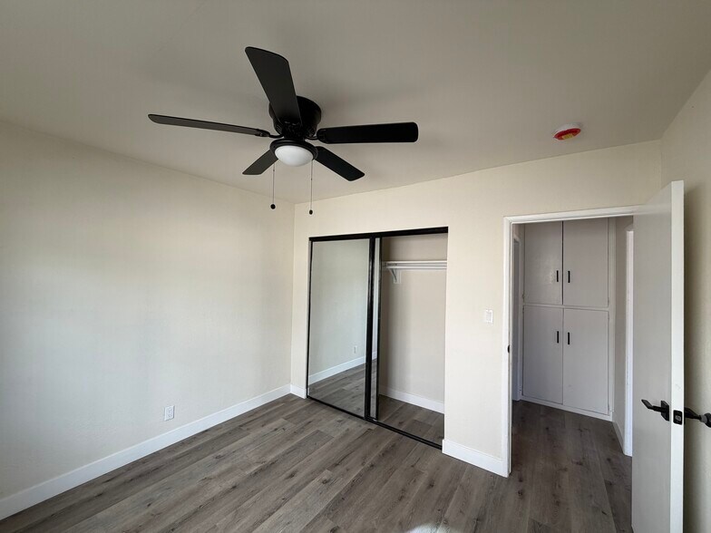 Building Photo - 2922 Glenhurst Ave