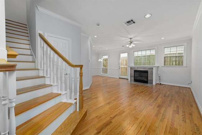 Building Photo - 6714 Montclair Dr