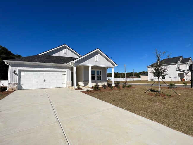 Primary Photo - Longs - 3 bedroom, 2 bath House -APPLICATI...