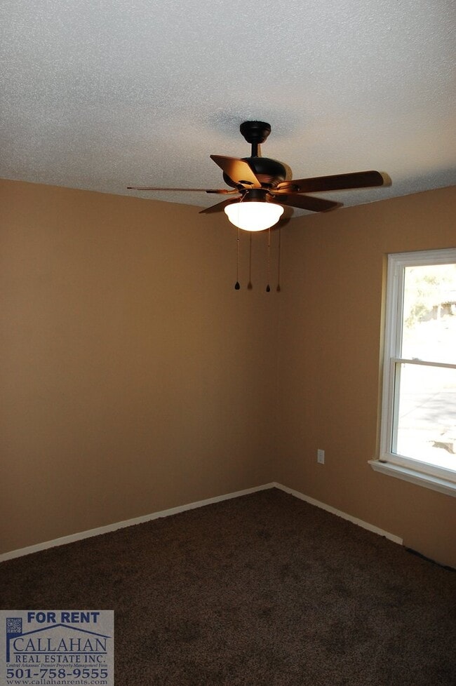 Building Photo - Updated 3 Bedroom NLR Home