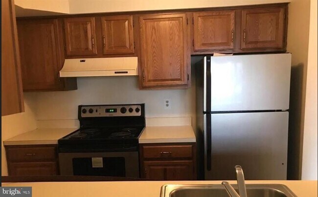 Building Photo - 1105 Aspen Dr