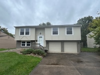 Building Photo - 226 Cassandra Dr