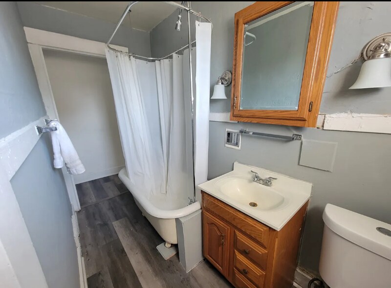 Building Photo - 35 Burlington Ave