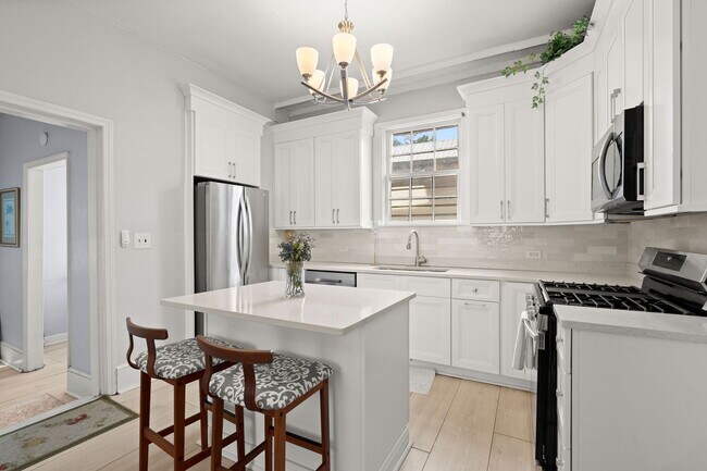 Building Photo - 335 Ashley Ave