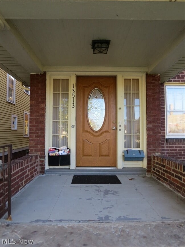 Building Photo - 13513 Clifton Blvd