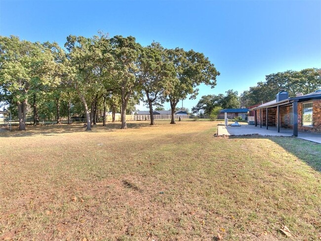 Building Photo - 103 Clador Dr