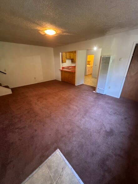 Building Photo - 1015 Glen Rd