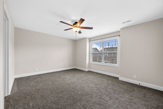 Building Photo - 345 Fallow Cir