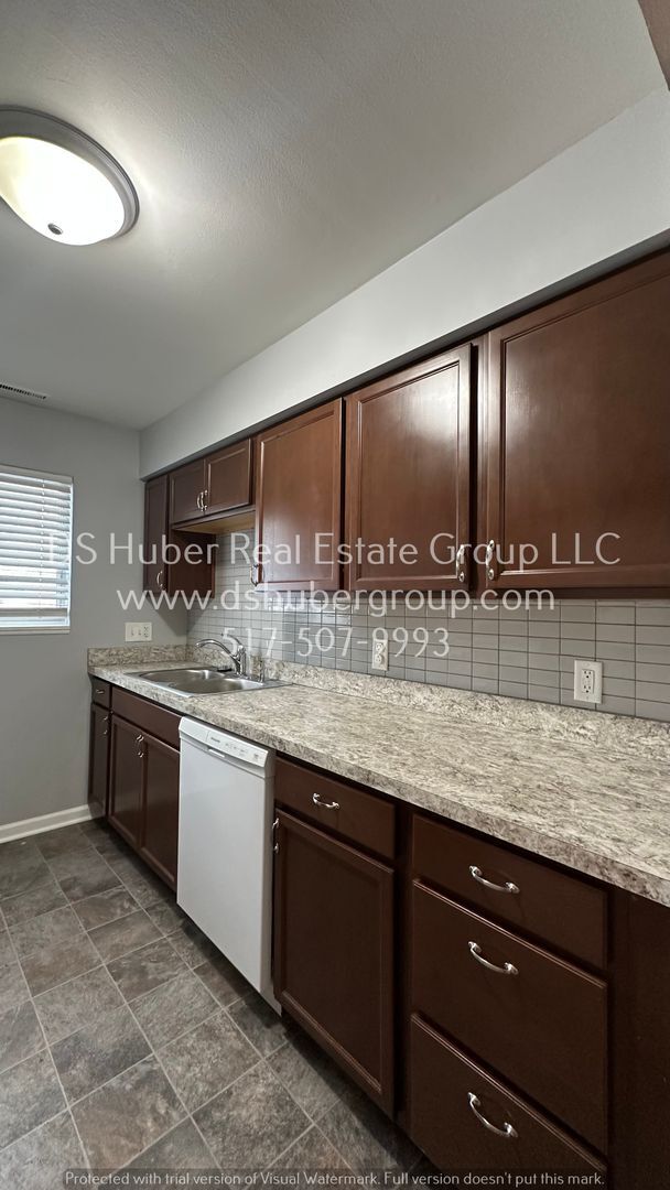 Building Photo - 1917 Bois Ile Dr