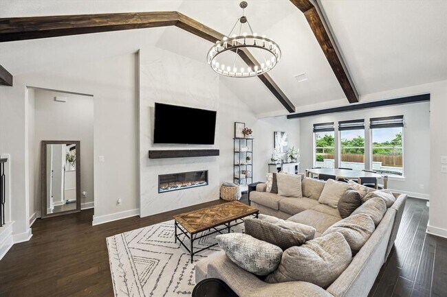 Building Photo - 14115 Garibaldi Dr