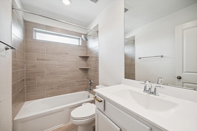 Building Photo - 17727 Misty Brk Ln