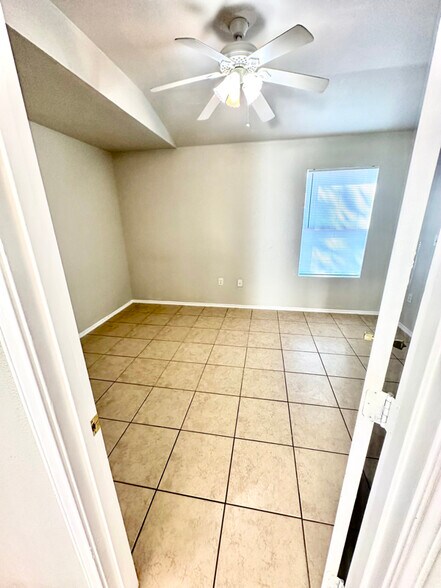 Building Photo - 15315 Kamary Ln