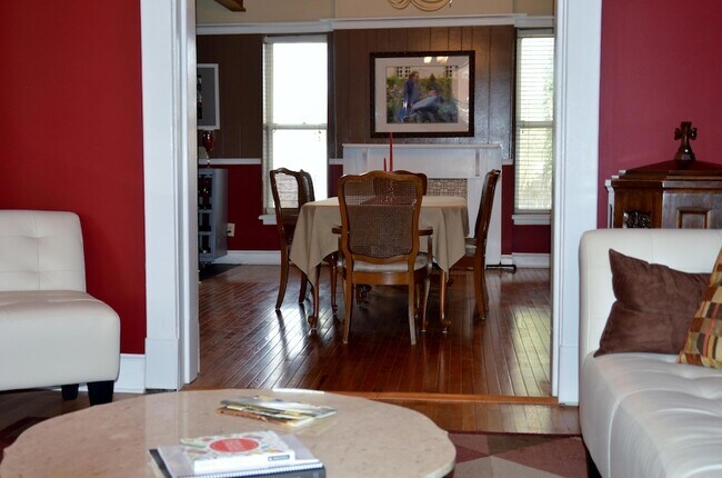 Building Photo - 32 Wilson Ave