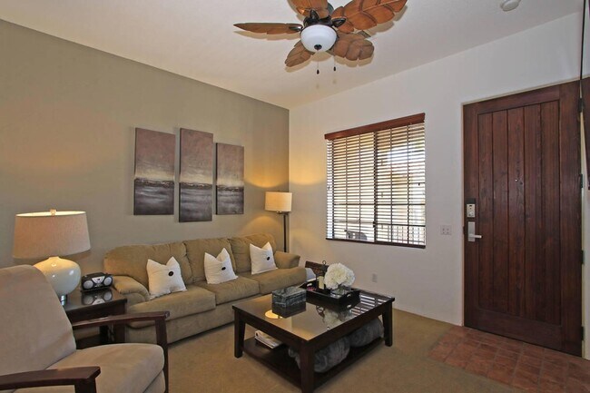 Building Photo - 50630 Santa Rosa Plz