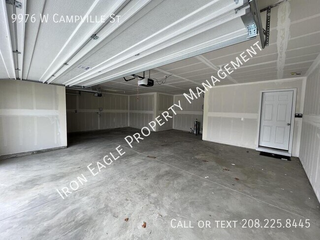 Building Photo - 9976 W Campville St