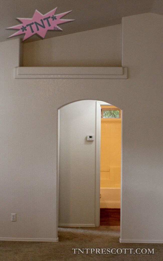 Building Photo - Home in Prescott Valley