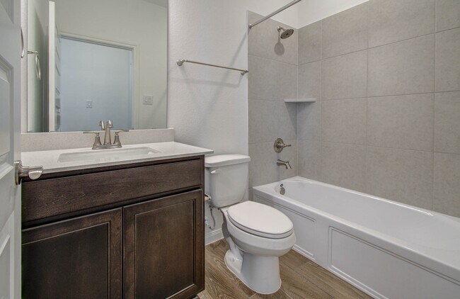 Building Photo - 24811 Harrow Mdw Dr