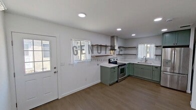 Building Photo - 8134 Poinsettia Dr