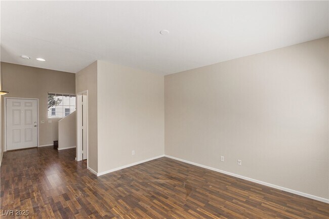 Building Photo - 5492 Mercury Springs Dr