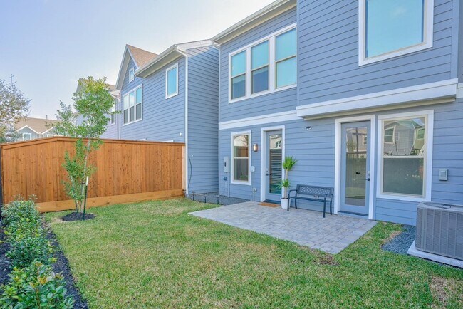 Building Photo - 10920 Keaton Landing Dr
