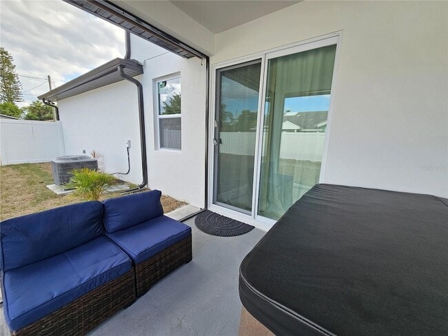 Building Photo - 2075 Jewell Ave