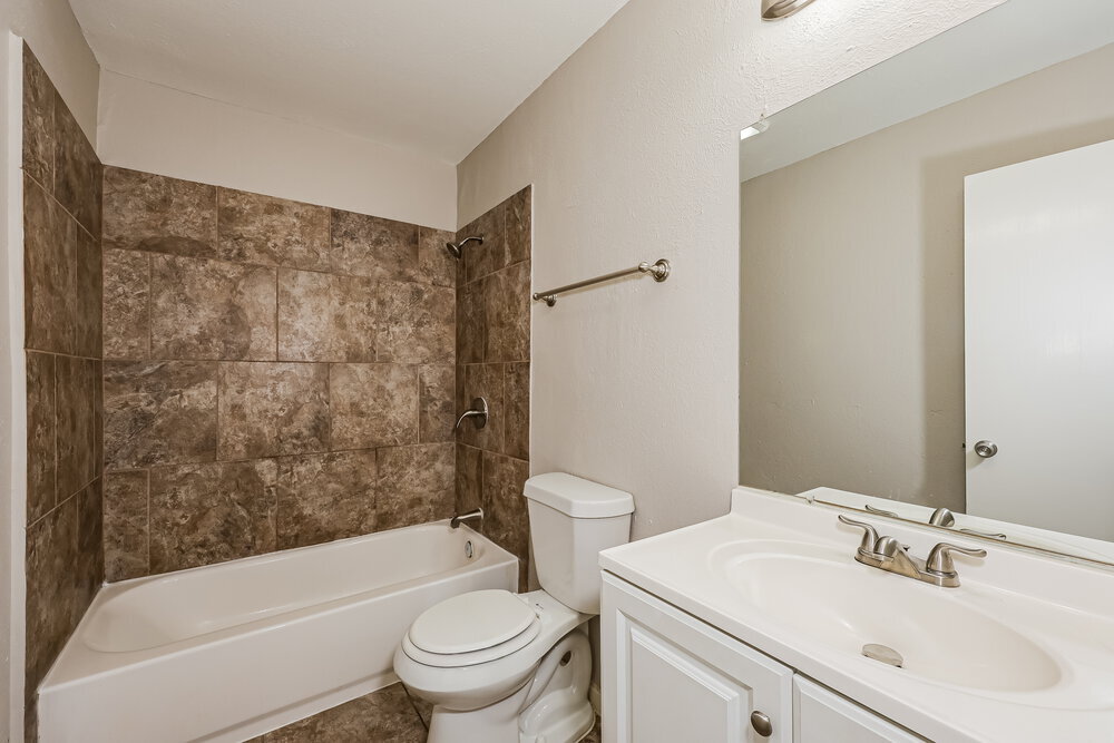 Building Photo - 7438 Emory Oak Ln