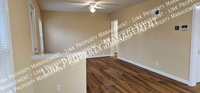 Building Photo - 129 N Moore Rd