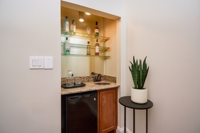 Building Photo - 4917 Feagan St