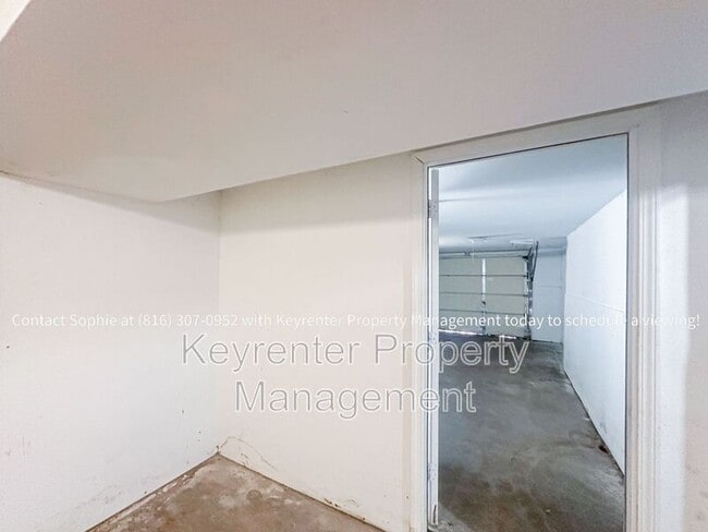 Building Photo - 3713 Wood Ave