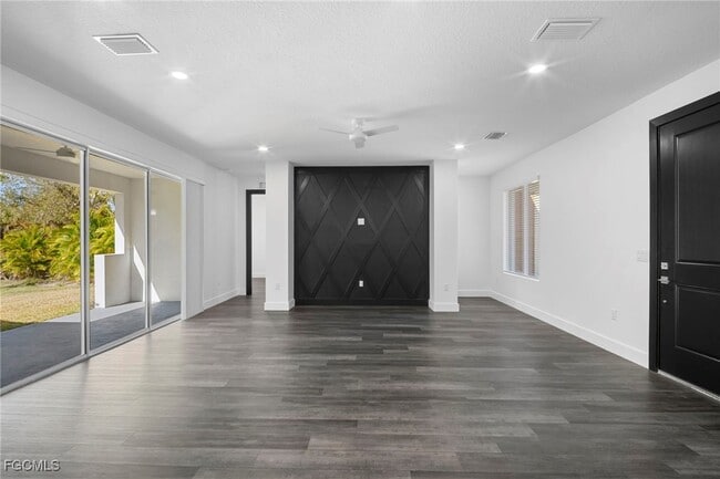 Building Photo - 4469 Enid Ln