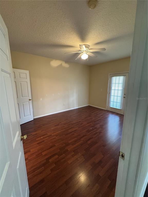 Building Photo - 14214 Fredricksburg Dr