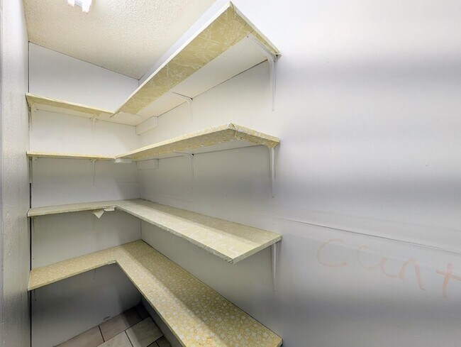 Building Photo - 3848 W North Ln