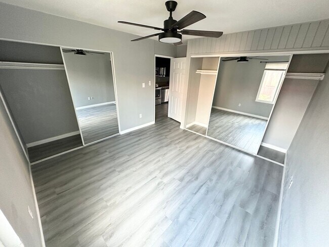 Building Photo - PET FRIENDLY! !Amazing 1 bedroom apartment in Santa Ana!
