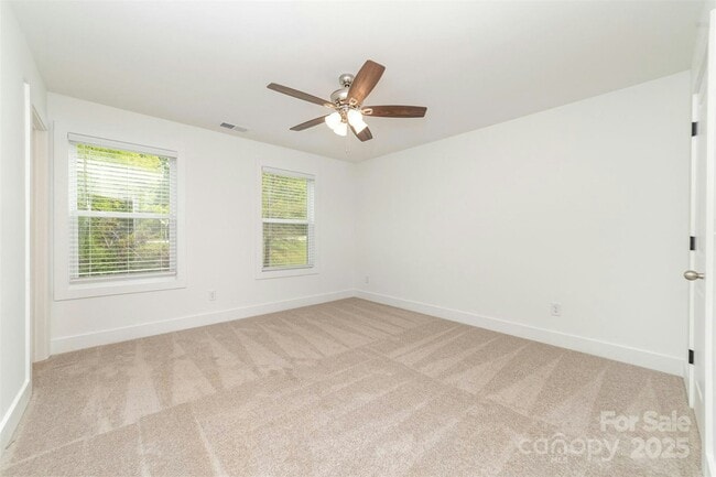 Building Photo - 213 Rosemont Ave