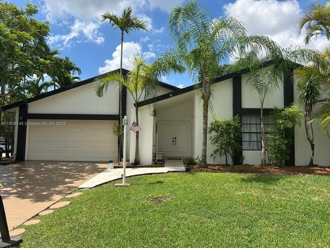 Building Photo - 12800 SW 104th Terrace